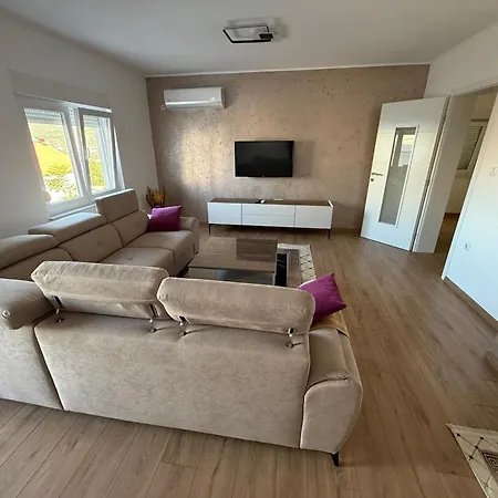 Arma 公寓 莫斯塔尔